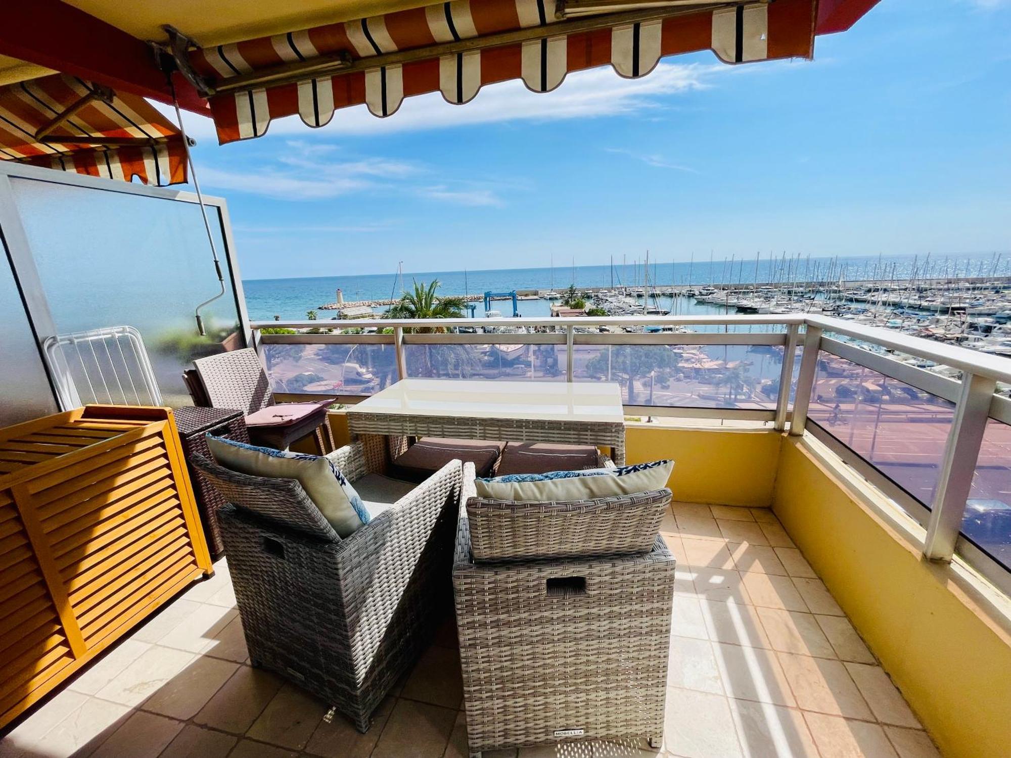 Superbe Appartement En Bord De Mer, Pres Du Centre Et Des Plages Menton Eksteriør bilde